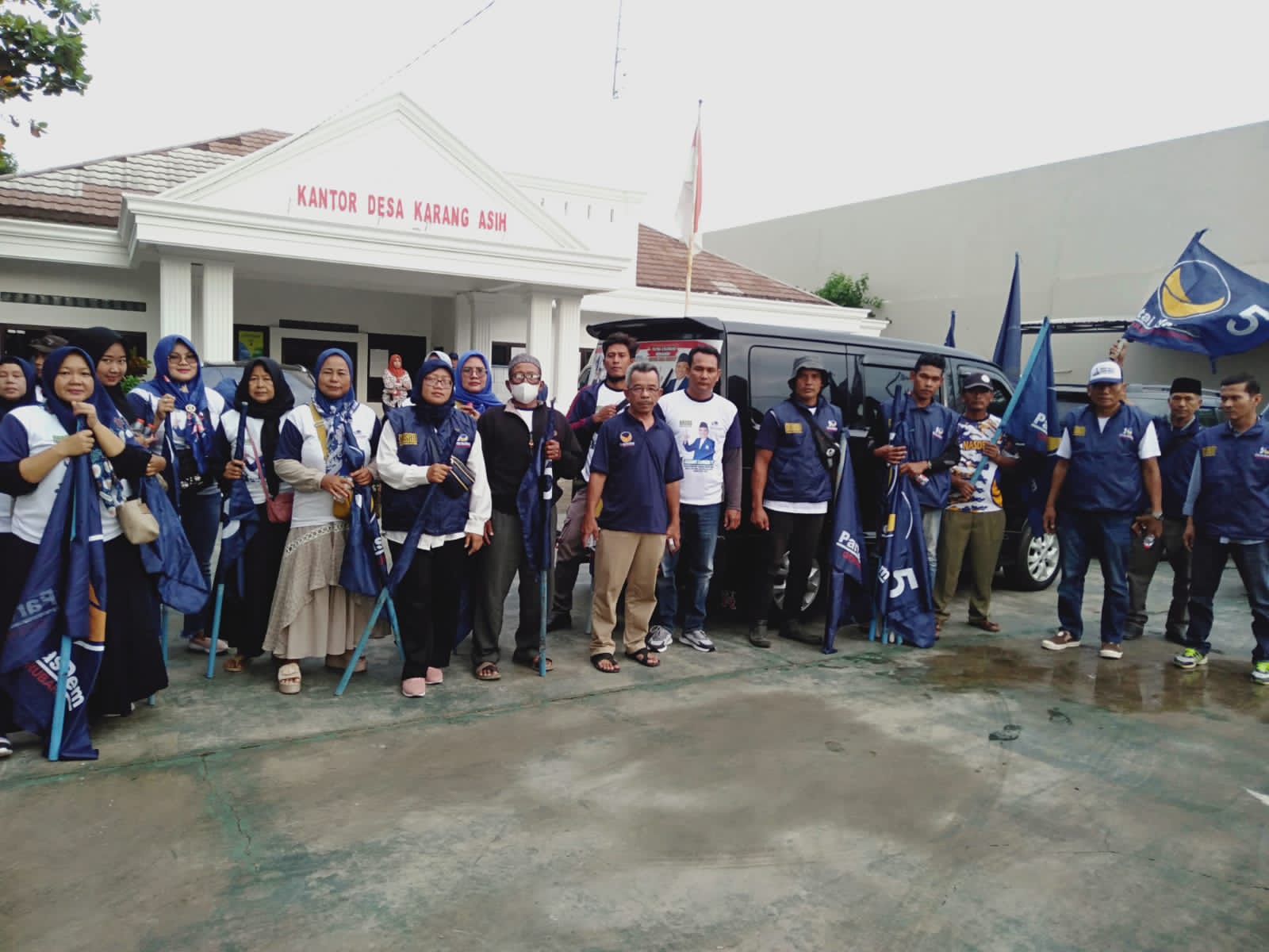 Adang Ahmadi Bersama Tim Kasad Hadiri Kampanye Terbuka Capres Anis Baswedan di Stadion Mini Cikarang Utara