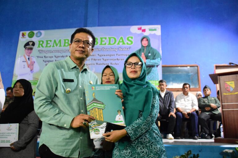 Rembug Bedas: Warga Sebut Program Prioritas Bupati Bandung Dirasakan Langsung Manfaatnya