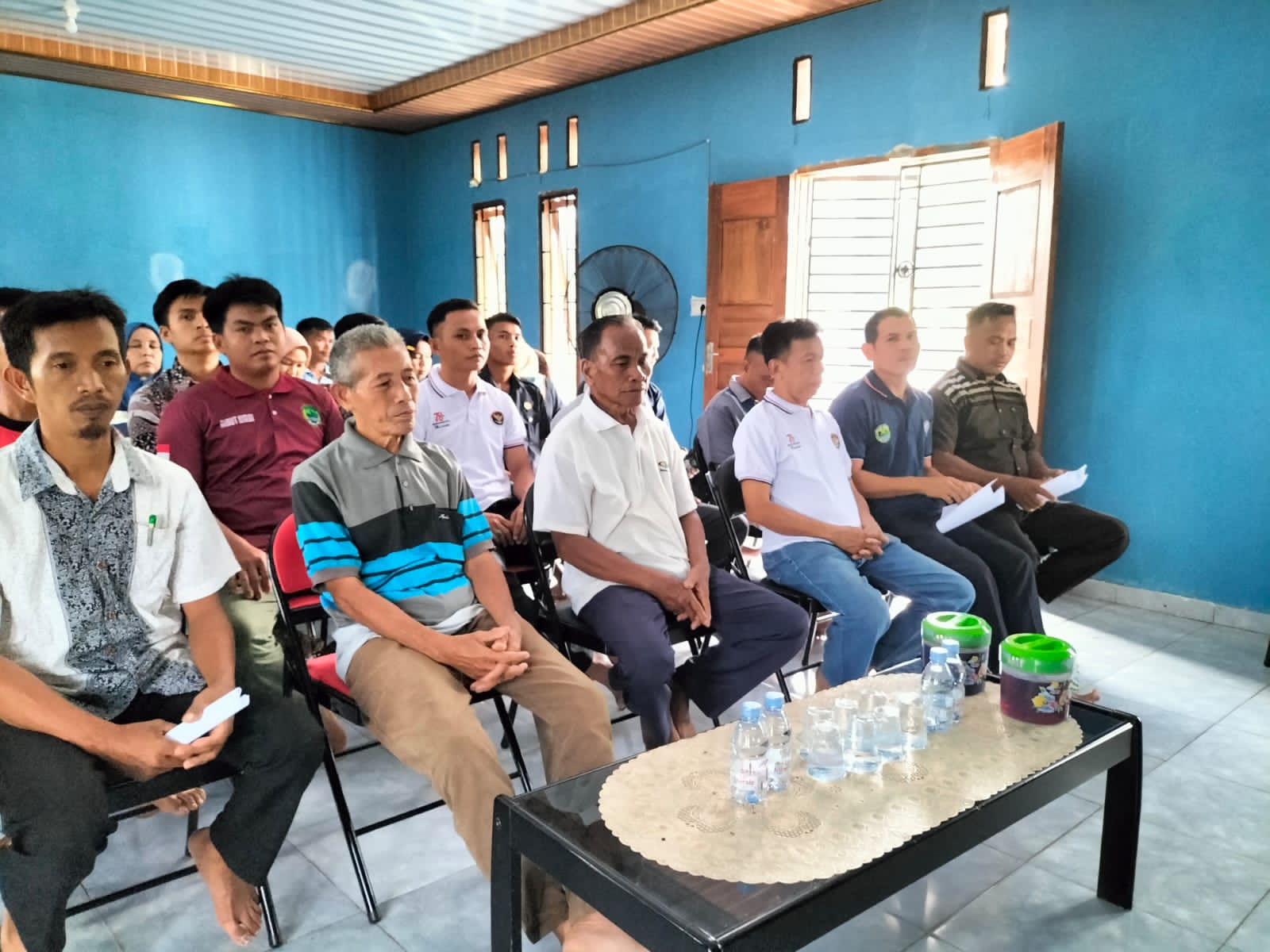 Polsek Talang Ubi Turut Hadir Dalam Kegiatan Musyawarah Desa Khusus di Kantor Kepala Desa Beruge Darat