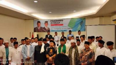 Guru Ngaji dan Kiai Kampung Serta Ajengan Se-Kabupaten Bekasi Deklarasikan Dukungan Untuk Prabowo dan Gibran