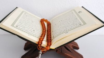 Khutbah Jum’at; Menjaga Hubungan dengan Al-Qur’an