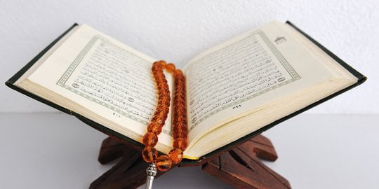 Khutbah Jum’at; Menjaga Hubungan dengan Al-Qur’an