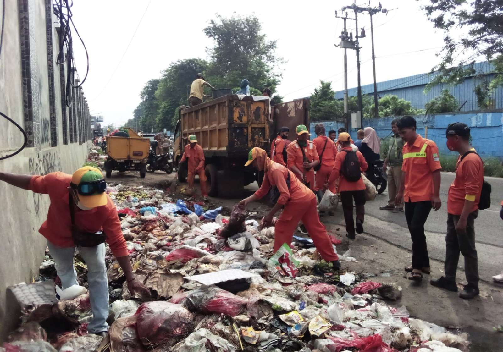 DLH Kabupaten Bekasi Sosialisasikan Penyesuaian Tarif Retribusi Sampah