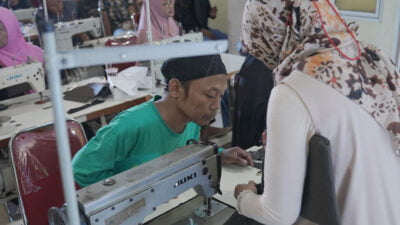 Tekad Membuka Usaha Menjahit Setelah Ikuti Workshop PENA