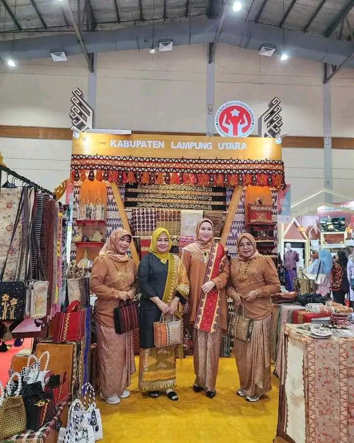 Pemeran Handicraft Trade Fair Inacraft 2024 Resmi di Buka,Kain Tapis Jadi Produk Unggulan Pemkab Lampura