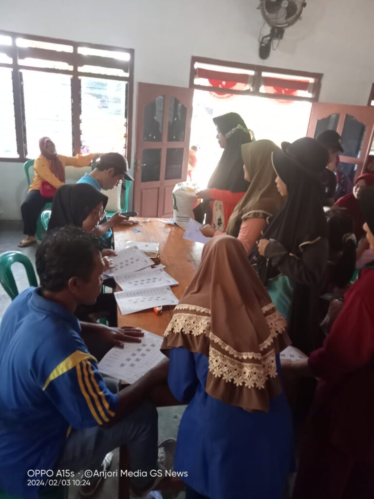 Pembagian Beras di Desa Mulyo Rejo 1 Berujung Kisruh, Sekitar 74 Warga Tak Terima Bantuan