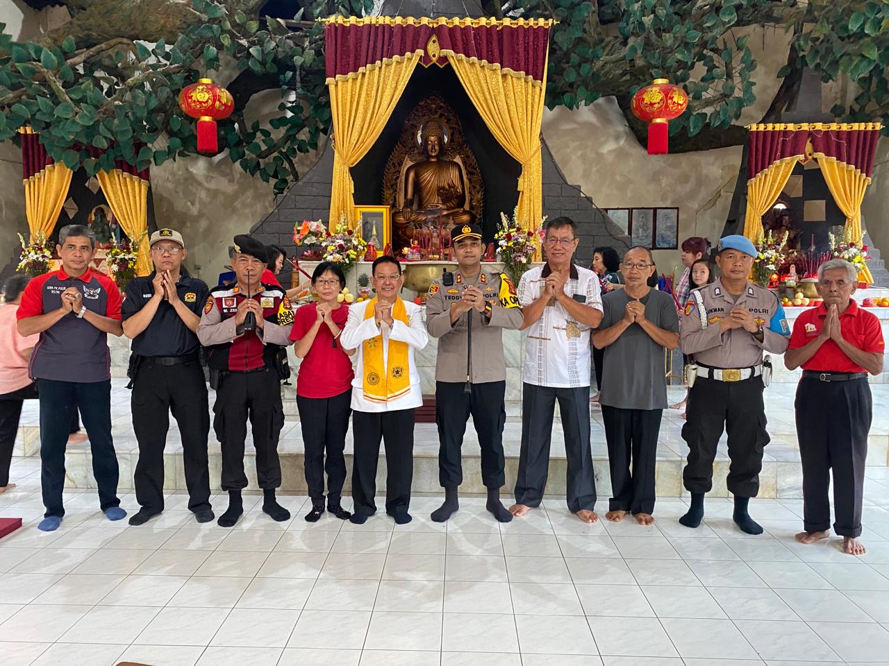 Kapolres Lampung Utara Pantau Langsung Pengamanan Perayaan Imlek2024 di Vihara Maitri Bumi Sinang Sari Lampura