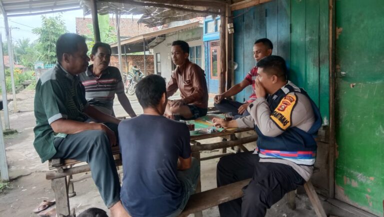 Kapolsek Penukal Abab Gelar Jumat Curhat di Desa Prambatan PALI