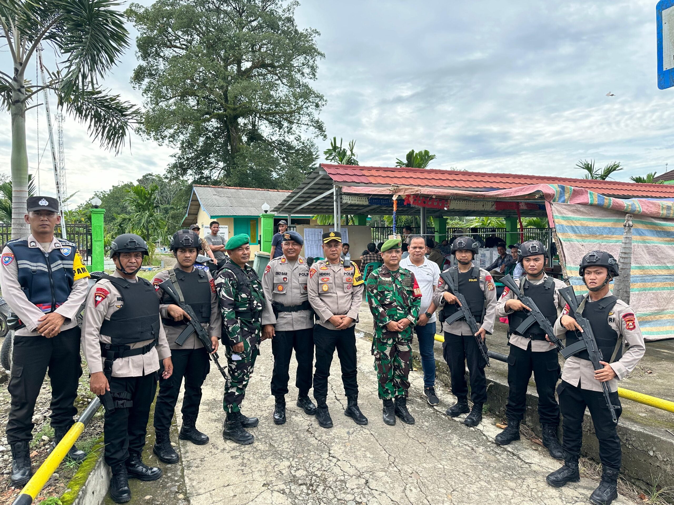 Paska Pencoblosan Pemilu 2024 di Kabupaten PALI, Polres PALI Bersama TNI Melaksanakan Kegiatan Patroli Dalam Wilayah Hukumnya
