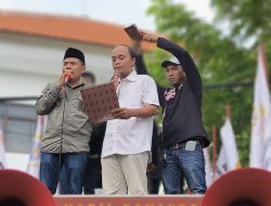 AMI Minta Pimpinan Bawaslu Surabaya Bersumpah Dibawah Al-Qur’an