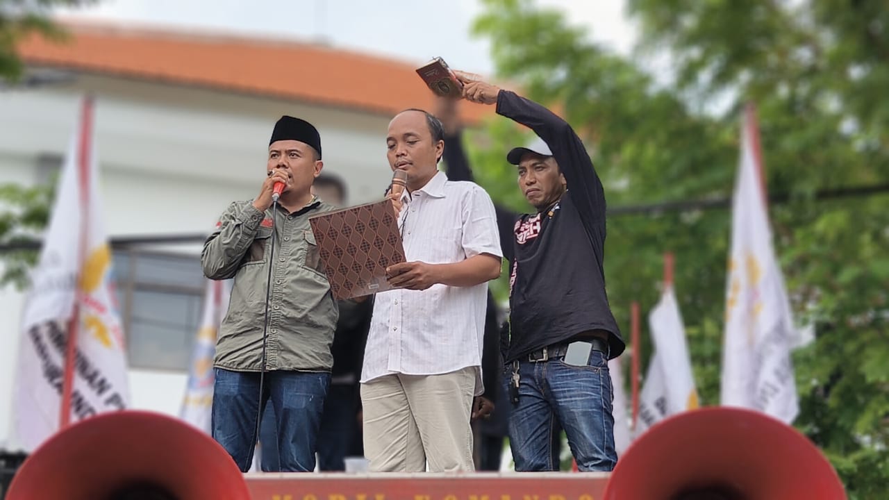 AMI Minta Pimpinan Bawaslu Surabaya Bersumpah Dibawah Al-Qur'an