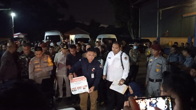 Dicky Saromi Dampingi PJ Gubernur Jabar Pemusnahan Surat Suara yang Rusak