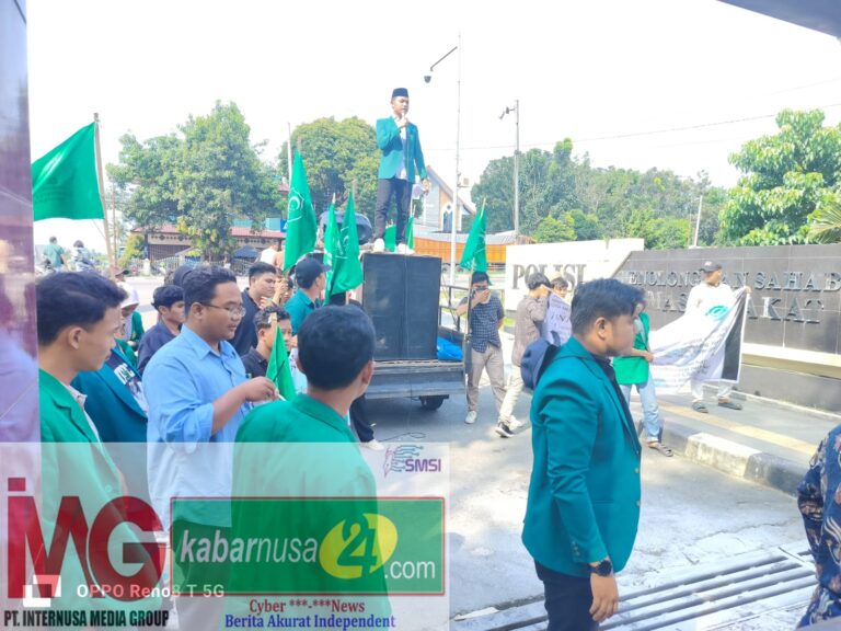 Tak Punya Ijin, Mahasiswa Al-Wasliyah Ngotot Demo Di Polda Sumut, Warga Patumbak ; “Jangan Fitnah!”