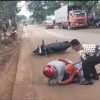 Enam Motor Jatuh Karena Jalan Licin di Serang Baru Kabupaten Bekasi