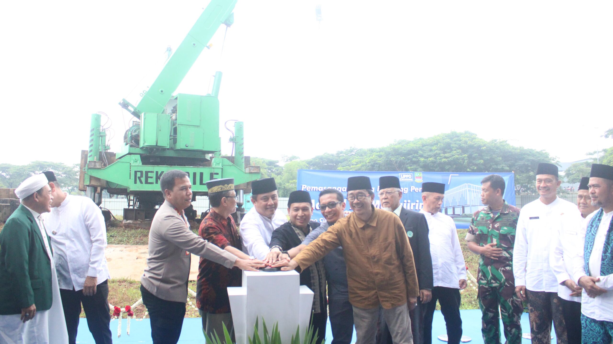 Pemkab Bekasi Apresiasi PT Lippo Cikarang Bangun Masjid di Tengah Industri