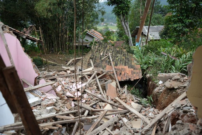 BENCANA TANAH GERAK Diberlakukan Masa Tanggap Darurat 12 Hari di Cigombong