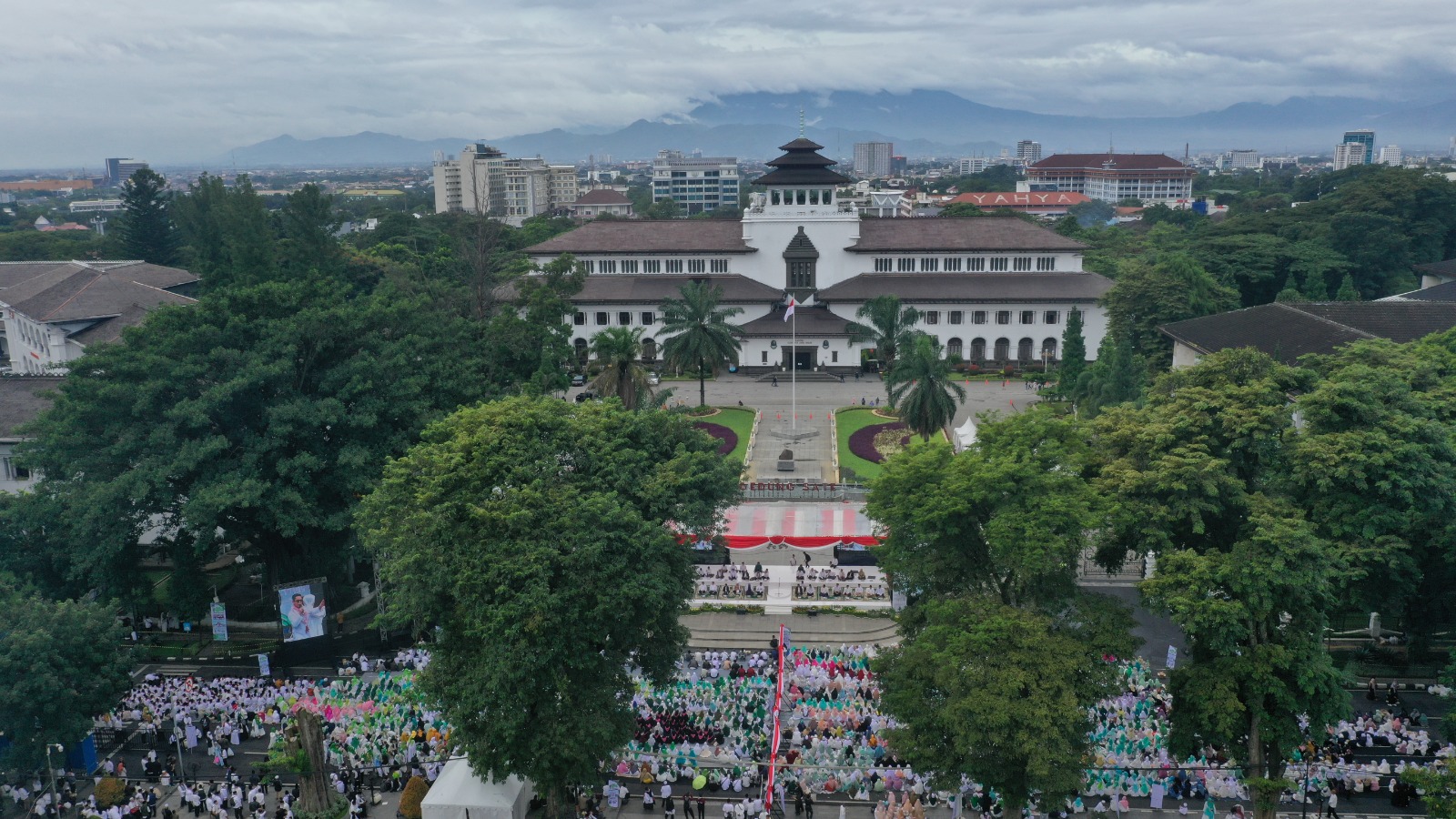 Digelar “Istighotsah Kubro”, Doa untuk Jawa Barat yang Kondusif, Aman dan Nyaman