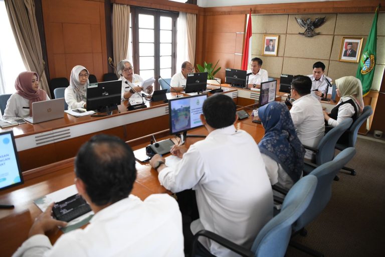 Bey Machmudin: Beras Aman Hingga Lebaran April – Juni Jabar Panen Raya Padi