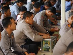 Anggota Polres Metro Bekasi Giat Penyuluhan Rohani dan Berikan Sebagian Rezekinya Melalui Kotak Amal Barokah