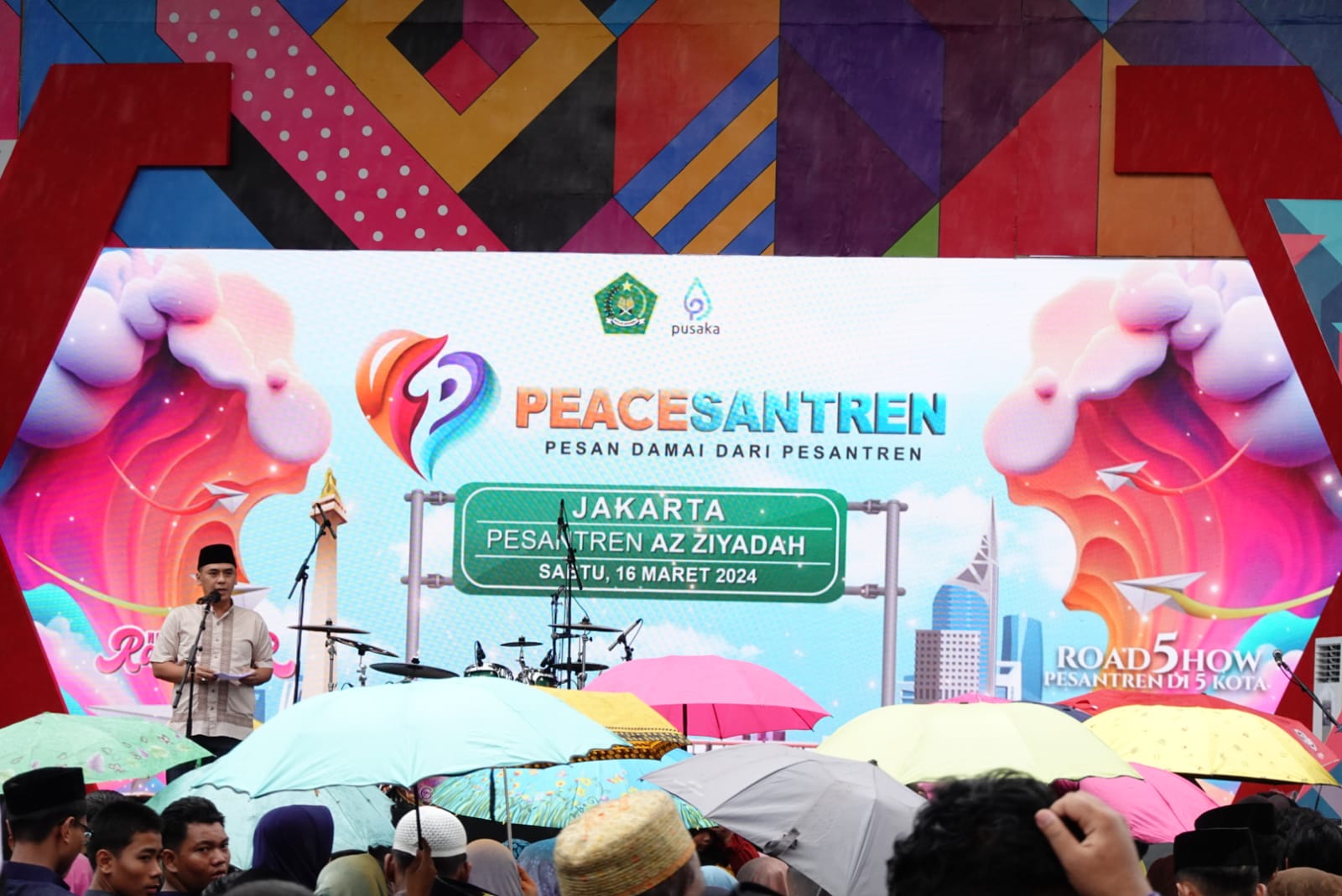 PeaceSantren Perdana Digelar di Azziyadah, Ribuan Santri Serukan Perdamaian Bersama GIGI