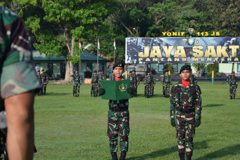 Dan Yonif 113/JS Bireuen Mimpin Upacara Bendera  Jugak Bacakan Amanat Ini