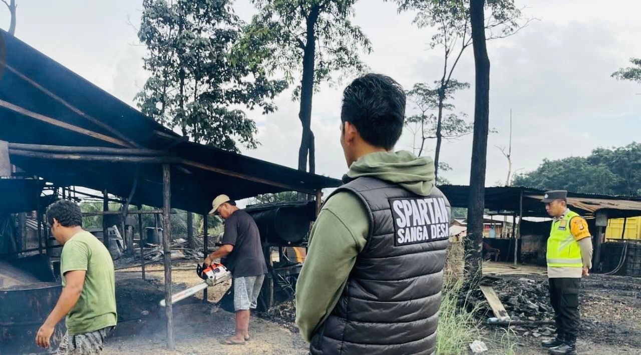 Luar Biasa Polsek Sanga Desa Polres Muba, Dalam Seminggu Upaya Persuasifnya, 19 Tungku Penyulingan Minyak Illegal dibongkar Secara Mandiri