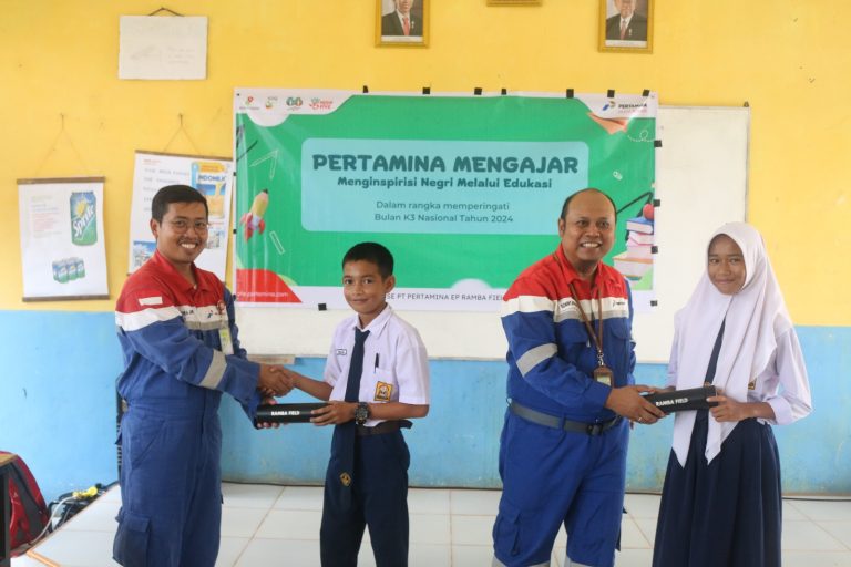 Peduli Pendidikan, Pertamina EP Ramba Field Salurkan Inspirasi Melalui Program Pertamina Mengajar