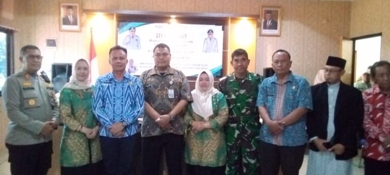 Sertijab Camat Cabangbungin, H. Asep Buchori S, S.K.M., M.Kes., M.Si., M.IP., kepada H. Mirtono, S.H., M.H.