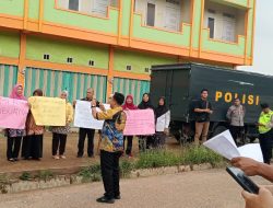 Forum Masyarakat Tanjung Aur dan Masyarakat Tanjung Barangan Bersatu Tuntut Galian C di Tutup