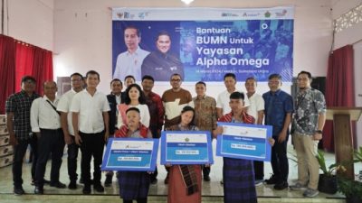 Erick Thohir Berikan Bantuan Ambulance  ke Moderamen GBKP dan Obat obatan ke Yayasan alpa omega  Karo