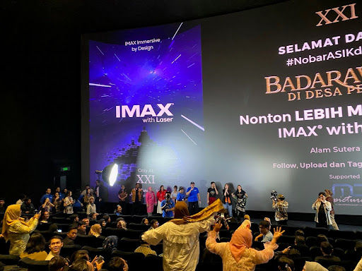 Pemain Film Badarawuhi Sapa Pengunjung Mall Alam Sutera