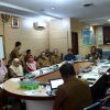 Pemkab Lampung Utara Melakukan Zoom Meeting Guna Untuk Mencegah Lonjakan Inflasi Serta Rapat Forum Corporate Sosial Responsibility (CSR).