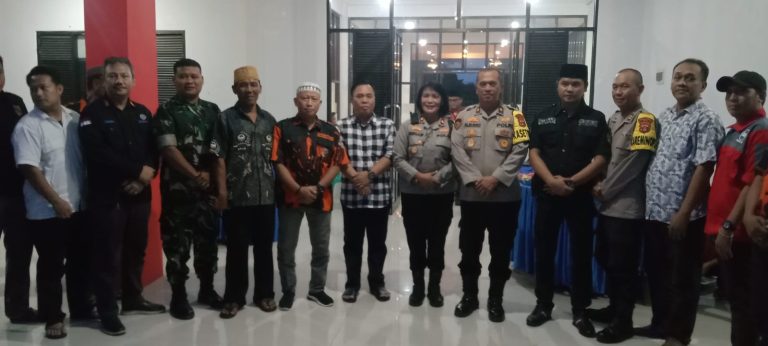 Wakapolres PALI KOMPOL Farida Aprillah SH, Menghadiri Buka Puasa Bersama Organesasi Masyarakat (Ormas) MPC Pemuda Pancasila Kabupaten PALI