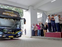 Pj. Wali Kota Cimahi Lepas Peserta Mudik Gratis 1445 H/2024