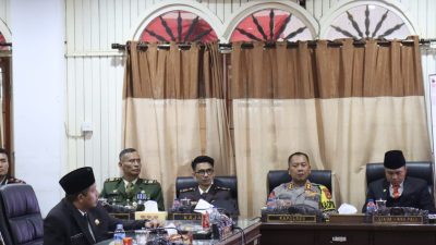 Kapolres PALI Ikut Meramaikan Suasana Dalam Kegiatan Rapat Paripurna