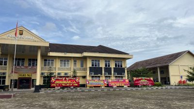 Polres PALI Terus Dikirimkan Karangan Bunga Oleh Masyarakat Atas Keberhasilan Memutuskan Mata Rantai Peredaran Narkoba di Bumi Serepat Serasan