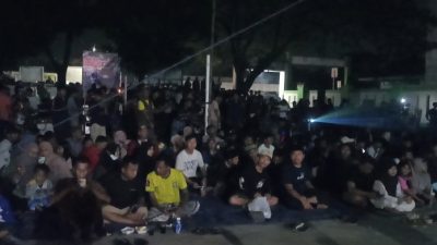 Pemdes Sindangmulya Nobar Timnas Garuda U23 Bersama Muspika dan Warga