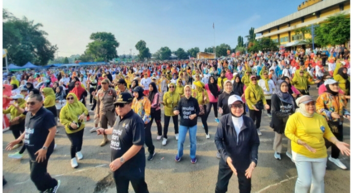 Masyarakat Lampura Ramaikan Senam Lampung Berjaya Bersama Gubernur Lampung