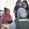 Hadir Ditengah Masyarakat, Kemensos Berikan Layanan Bagi 28 ODGJ di Kecamatan Umalulu