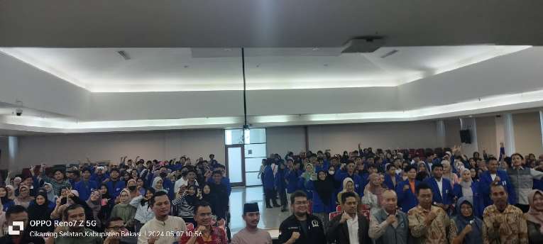 Duet Faizal Hafan Farid dan Ade Kuswara Kunang Berikan Edukasi Parlemen Bagi Mahasiswa UPB