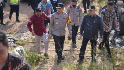 Datangi Langsung Kawasan Sentra Illegal Drilling di Babat Toman Musi Banyuasin, Kapolda Sumsel : Komitmen Saya Barsama Pangdam, Regulasinya Tetap Kita Tindak Tegas.