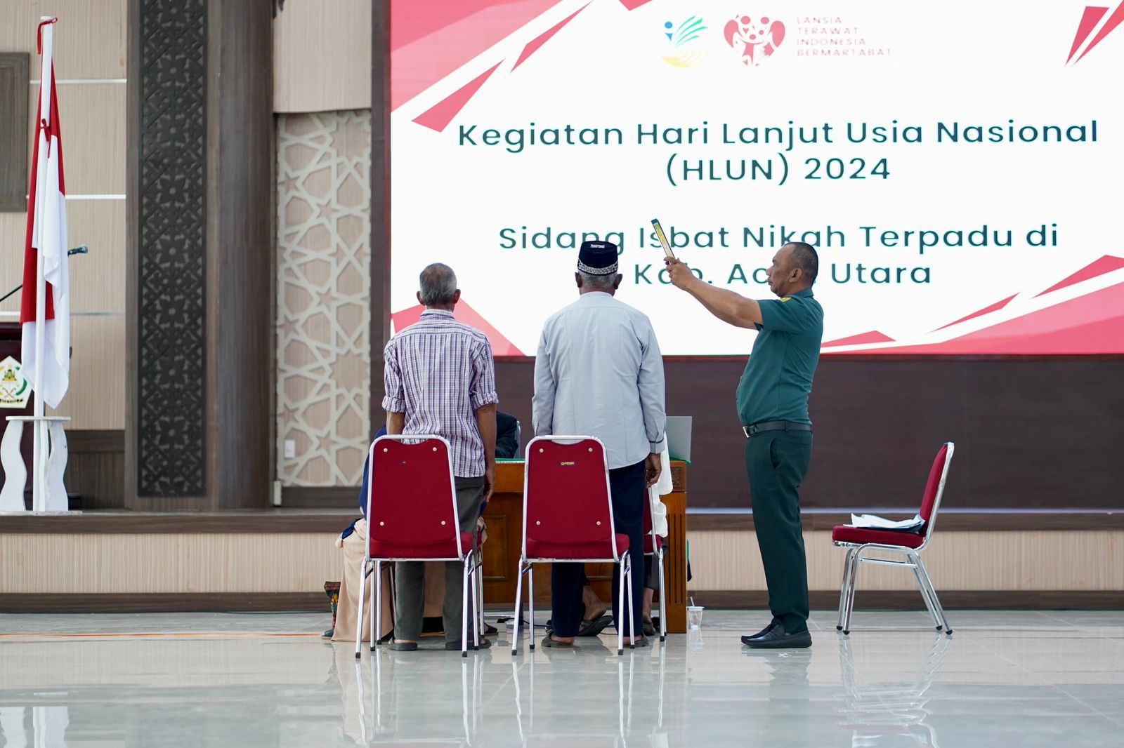 Program Kemensos Memfasilitasi Pasangan Lansia Melalui Sidang Isbat Nikah Terpadu