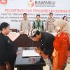 Bawaslu Kabupaten Lumajang Melantik 63 Pawascam