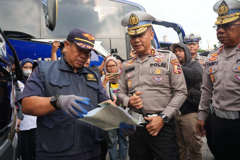 Gelar Ramp Check di Jawa Barat, Kakorlantas: Kami Ingin Membangun Bus Pariwisata yang Berkeselamatan