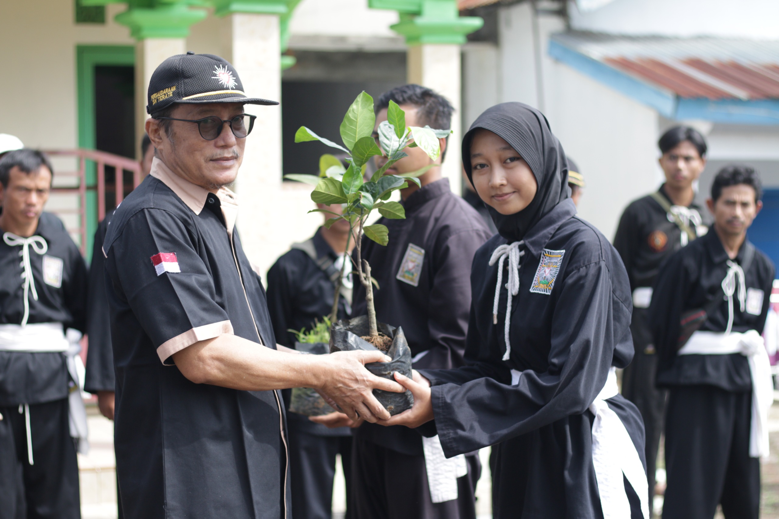 Jaga Keseimbangan Alam, PSHT Batang Tanam Seribu Bibit Pohon