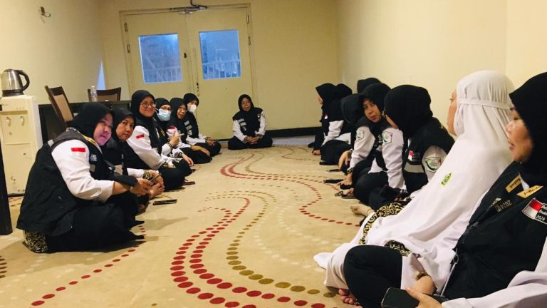 Berhaji, Perempuan Haid Wajib ke Arafah