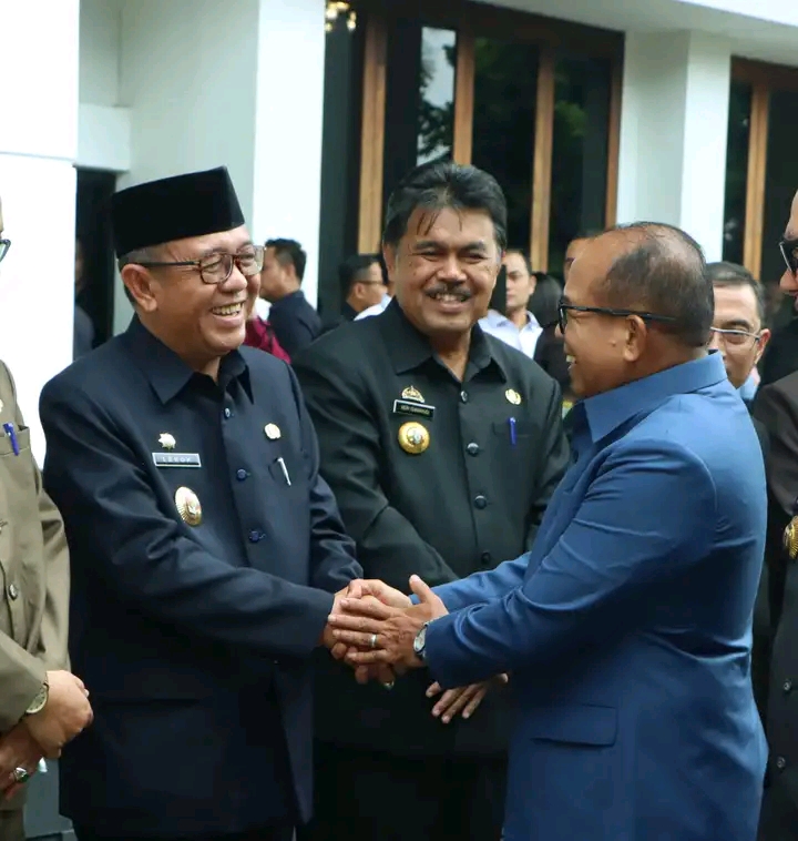 Plh Pj Bupati Lampung Utara Drs . Lekok . MM Menghadiri Acara Sertijab Pj Gubernur Lampung