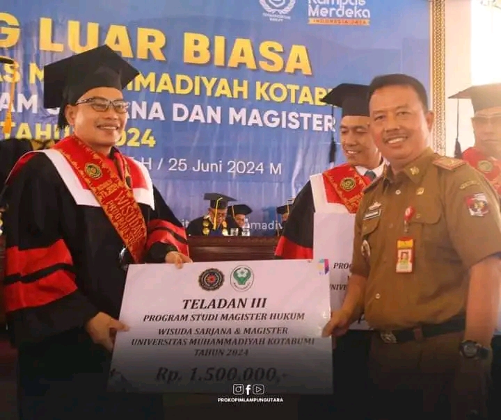 Plh .Plt . Asisten Administrasi Umum Setdakab Lampung Utara Sukatno,S.H., Mewakili Pj Bupati Hadiri Sidang Luar biasa Senat UMM Kotabumi a