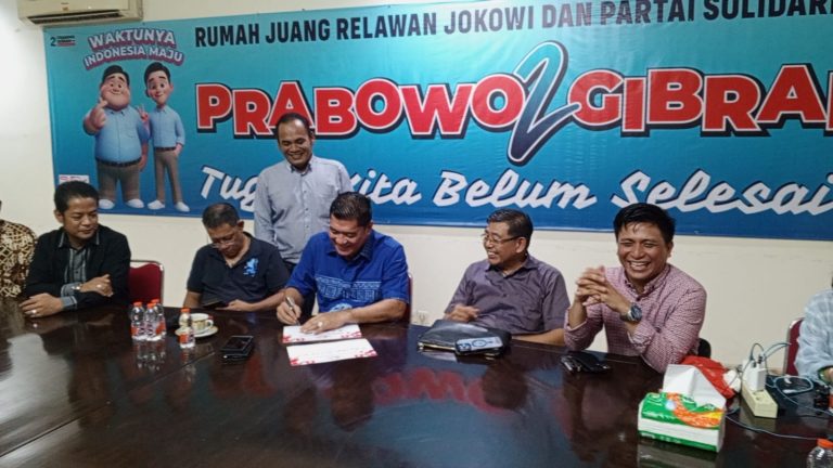 Para Tokoh Nasional Tandatangani Sertifikat Penghargaan Bekasi Mencari Pemimpin