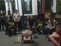 Rutin Kunjungi Siskamling, Kapolsek Cibarusah Harapkan Kondusifitas dan Aman di Wilayah Hukumnya